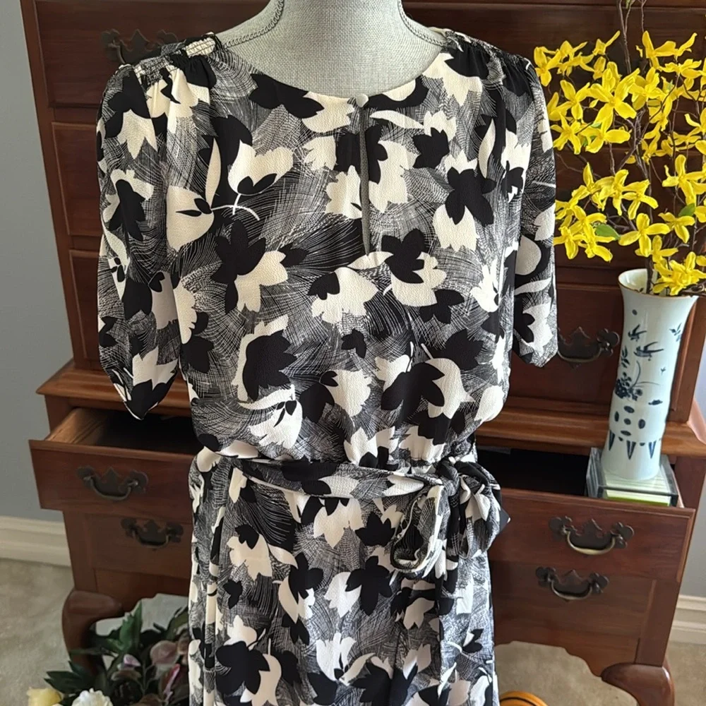 Lauren Ralph Lauren Black and White Floral Dress Size 12 - Picture 4 of 12